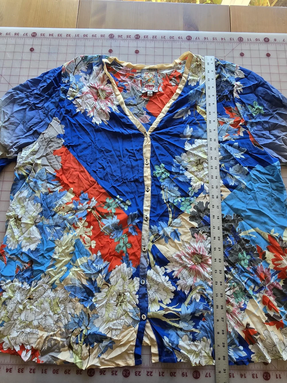Johnny Was Multicolor Floral Embroidered Neck Blouse in Blue and Red - Picture 4 of 6